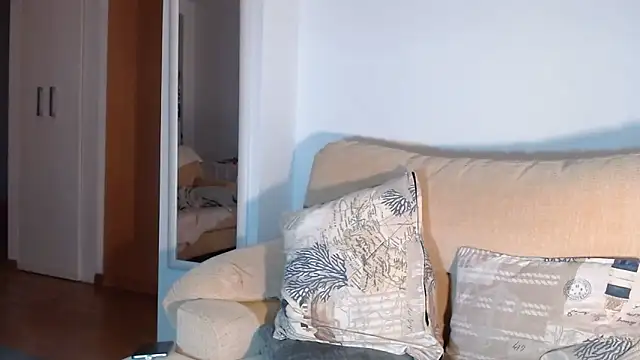 camil sexx1 online show from September 29, 2025, 9:14 am