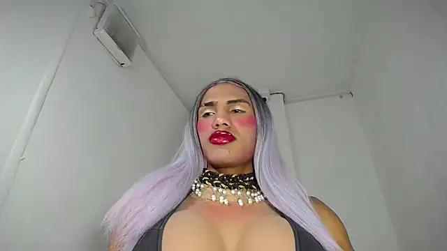 paulabigcock online show from January 18, 2025, 2:47 am