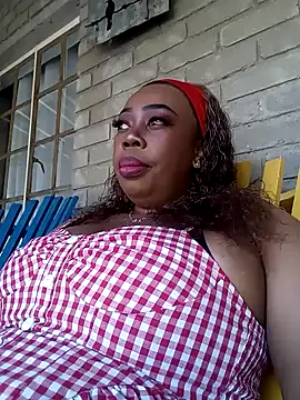 Snapshot of crystalbxx chatting on September 27, 2025, 10:53 am crystalbxx online show from September 27, 2025, 10:53 am