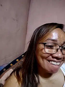 asianwet4u online show from March 18, 2026, 4:43 pm