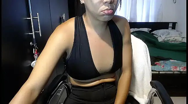 sensual nataliee online show from December 27, 2024, 9:43 pm