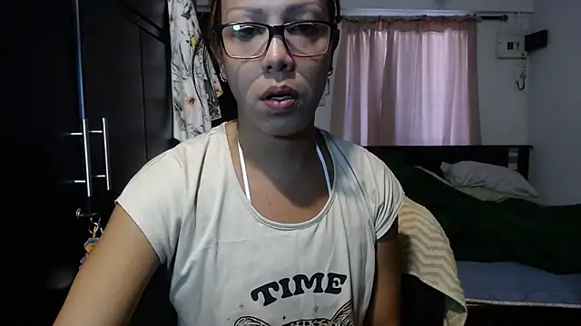 sensual nataliee online show from January 13, 2025, 2:21 pm