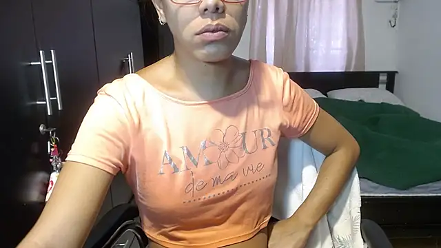 sensual nataliee online show from January 14, 2025, 7:21 pm