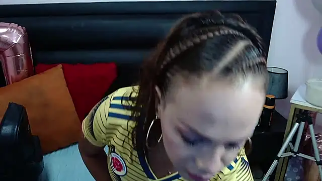 sensual nataliee online show from November 15, 2025, 3:08 pm