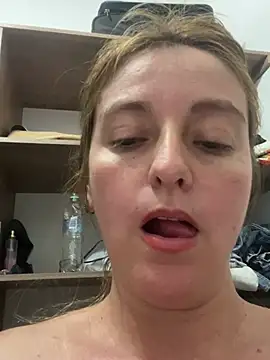 moniquerainx online show from December 19, 2024, 6:01 am