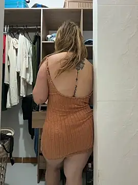 moniquerainx online show from October 9, 2025, 1:14 am