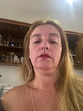 Snapshot of moniquerainx chatting on June 11, 2026, 3:10 pm moniquerainx online show from June 11, 2026, 3:10 pm