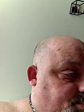Snapshot of Bibear197511 chatting on June 1, 2026, 9:00 am Bibear197511 online show from June 1, 2026, 9:00 am