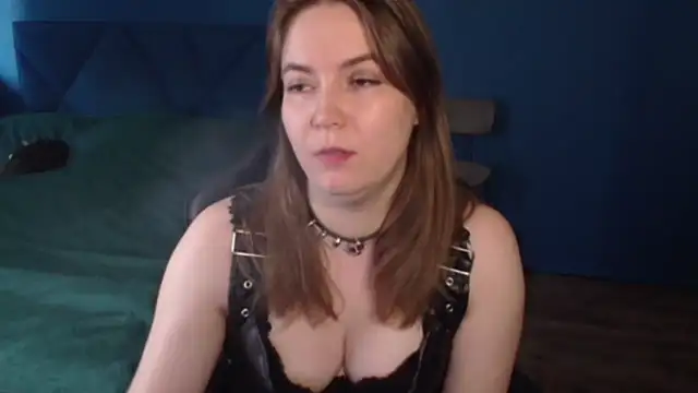 AlessaBlackMoon online show from June 19, 2026, 12:42 pm