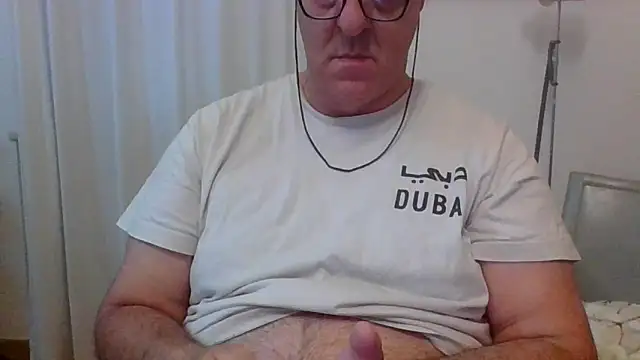 ANONIMO7735 online show from September 16, 2025, 4:24 am