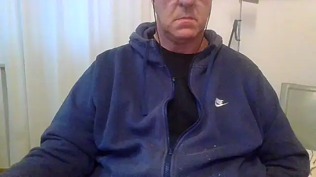 ANONIMO7735 online show from November 3, 2025, 5:42 am