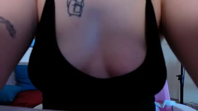 MilenaSaint online show from January 26, 2025, 9:08 am