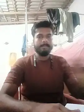 Snapshot of veaman9939 chatting on July 14, 2026, 12:44 pm veaman9939 online show from July 14, 2026, 12:44 pm
