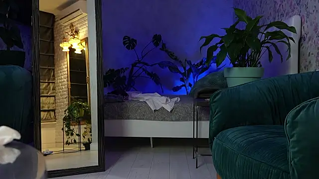 ClaraBendover online show from March 23, 2026, 8:13 pm