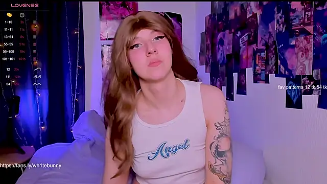 HotaruTomo online show from February 6, 2025, 4:03 pm