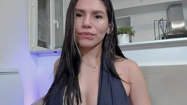 LalieFR online show from January 22, 2025, 8:28 pm