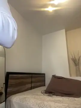 LalieFR online show from November 30, 2025, 6:12 pm