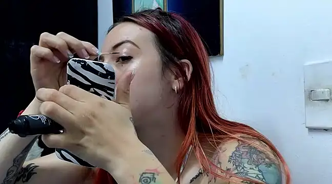 Snapshot of ninaa_fox chatting on January 8, 2025, 4:00 pm ninaa fox online show from January 8, 2025, 4:00 pm