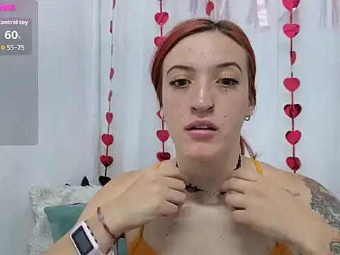 Snapshot of ninaa_fox chatting on September 26, 2025, 4:44 pm ninaa fox online show from September 26, 2025, 4:44 pm