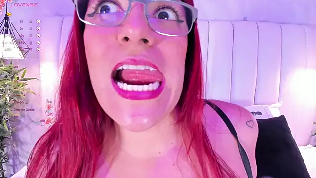 Snapshot of naughty_flower18 chatting on January 31, 2025, 11:03 pm naughty flower18 online show from January 31, 2025, 11:03 pm