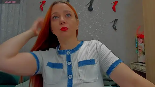 emilianna666 online show from October 8, 2025, 8:34 am