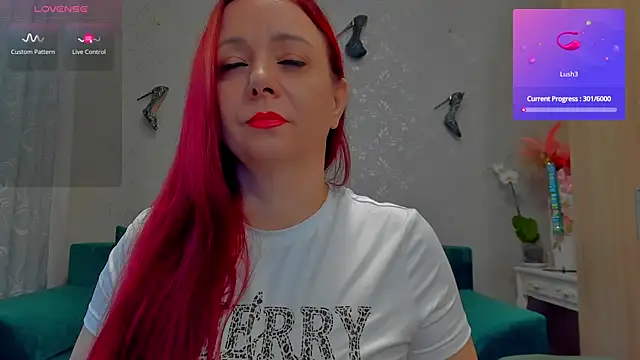 emilianna666 online show from November 4, 2025, 12:37 pm