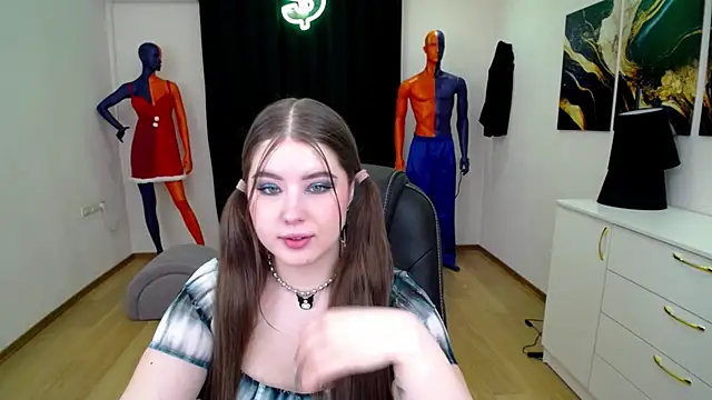 NicoleFoxery online show from January 20, 2025, 6:21 pm