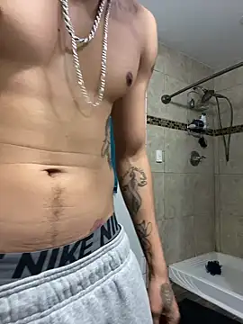 Prettyboiflaco online show from December 4, 2024, 1:58 am