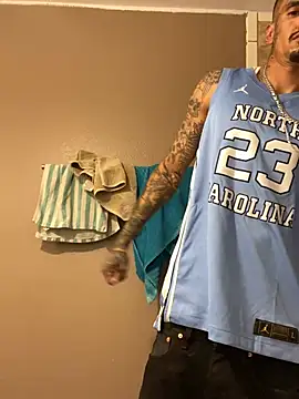 Prettyboiflaco online show from February 9, 2025, 8:22 am