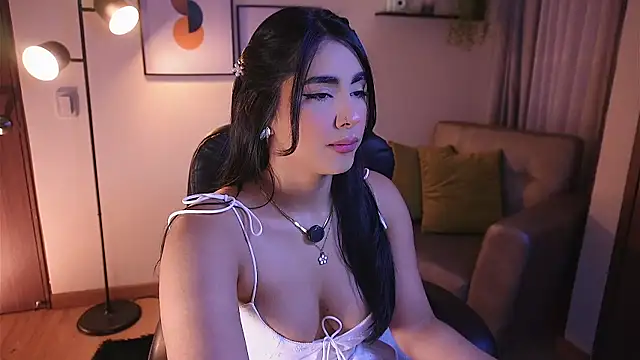 Isabella dior online show from November 9, 2025, 9:35 pm