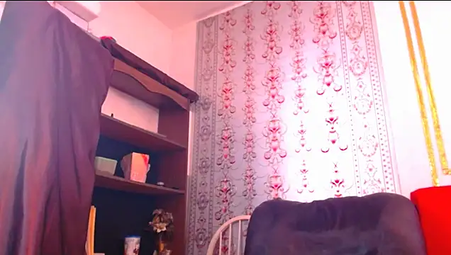 ShanyFerrati online show from February 25, 2025, 11:44 pm