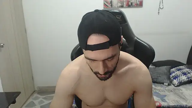 samuelgarcia  online show from November 4, 2025, 10:47 am