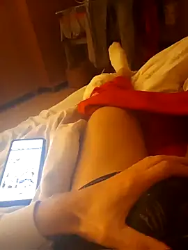 Snapshot of MlodyDres chatting on January 7, 2025, 4:48 pm MlodyDres online show from January 7, 2025, 4:48 pm