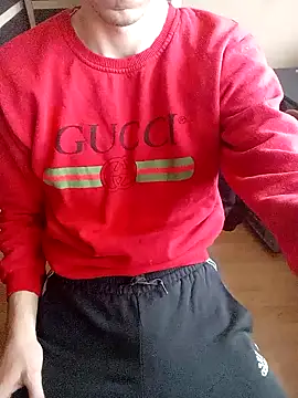 Snapshot of MlodyDres chatting on January 16, 2025, 9:05 am MlodyDres online show from January 16, 2025, 9:05 am