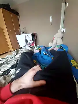 Snapshot of MlodyDres chatting on February 1, 2025, 12:58 pm MlodyDres online show from February 1, 2025, 12:58 pm