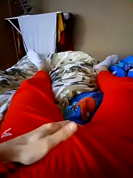 Snapshot of MlodyDres chatting on February 16, 2025, 4:21 pm MlodyDres online show from February 16, 2025, 4:21 pm