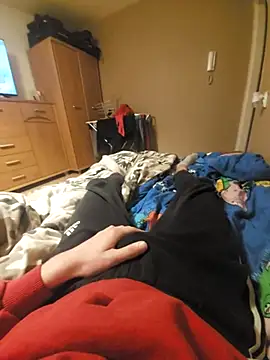 Snapshot of MlodyDres chatting on February 24, 2025, 4:36 pm MlodyDres online show from February 24, 2025, 4:36 pm