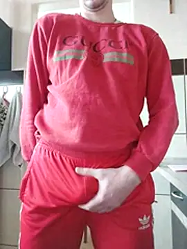 Snapshot of MlodyDres chatting on October 30, 2025, 9:11 am MlodyDres online show from October 30, 2025, 9:11 am