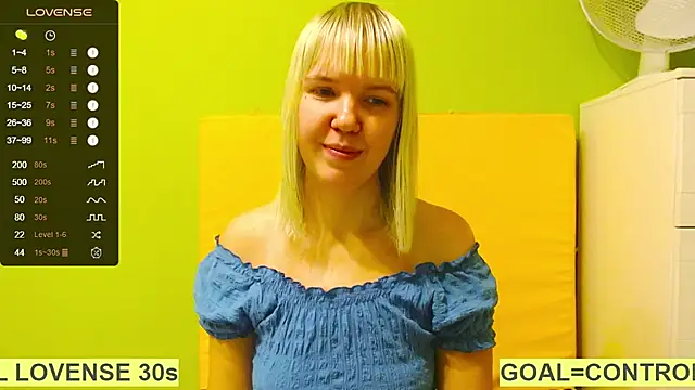 Ultra Meow online show from December 18, 2025, 12:55 pm