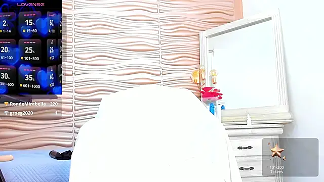 Snapshot of mia_pineda chatting on February 17, 2025, 11:20 pm mia pineda online show from February 17, 2025, 11:20 pm