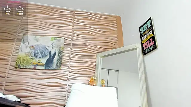 mia pineda online show from March 11, 2026, 7:31 pm