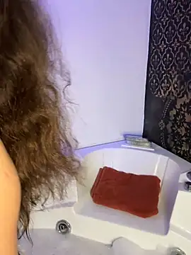 Marilyn La Rose online show from March 5, 2026, 10:17 pm