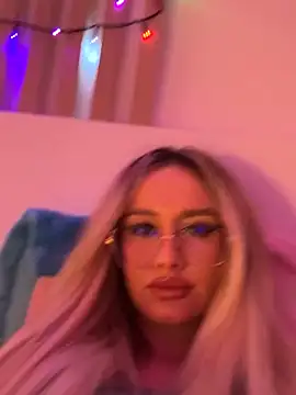 mollyxxx online show from January 22, 2025, 10:50 am