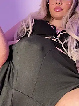 mollyxxx online show from February 5, 2025, 3:45 am