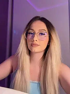 mollyxxx online show from February 18, 2026, 1:56 am