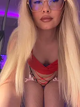 mollyxxx online show from April 7, 2026, 1:39 am