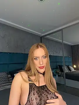 Snapshot of RockQueen_A chatting on May 30, 2026, 5:48 am RockQueen A online show from May 30, 2026, 5:48 am