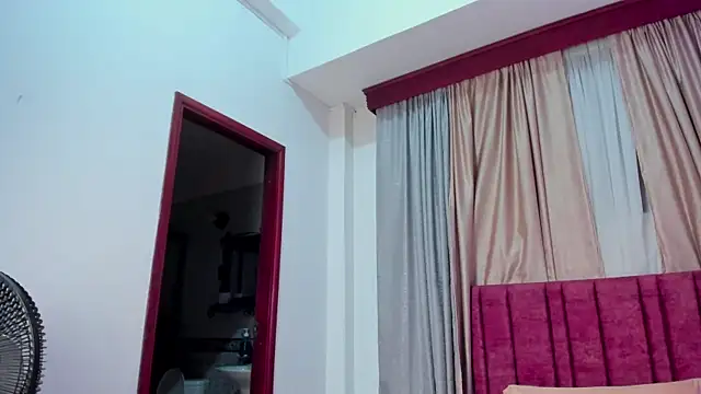 Snapshot of JupiteFox chatting on February 8, 2025, 12:38 am JupiteFox online show from February 8, 2025, 12:38 am