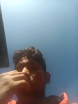 SunnyleoneBG online show from November 9, 2025, 5:28 am