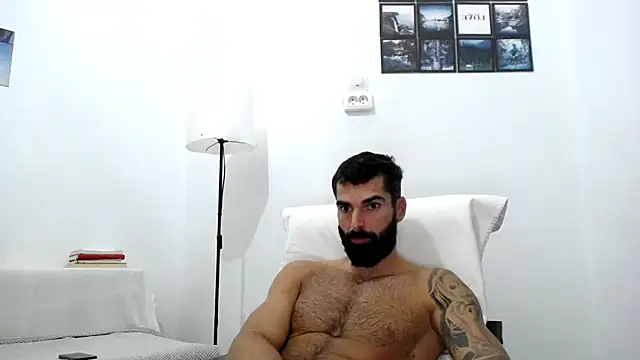 Verycutex online show from October 3, 2025, 6:10 am